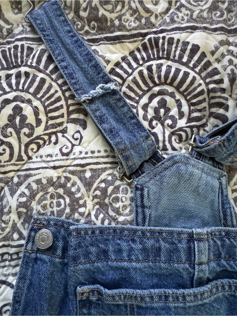 Levi's Blue Jean Shorts Overalls - Picture 10 of 14